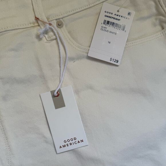 NWT Good American 90’s Denim Frayed Hem Shorts - Picture 6 of 7